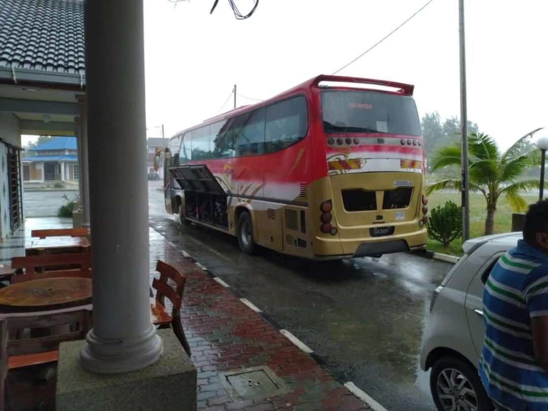 Kanza Beach Inn Marang Exterior photo